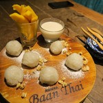 バーンタイ - ﾌﾚｯｼｭﾏﾝｺﾞｰとｺｺﾅｯﾂﾐﾙｸ味のもち米ﾃﾞｻﾞｰﾄ