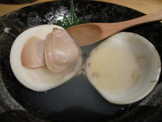 Momoya - ⑤蛤　これも我が家定番に・・・季節柄大葉使用は初めてもコハク酸との相性抜群！