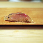 紀尾井町 三谷 - まあじの握り