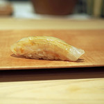 紀尾井町 三谷 - 干しガレイの握り