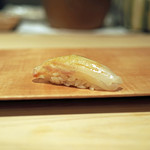 紀尾井町 三谷 - 干しガレイの握り