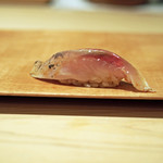 紀尾井町 三谷 - まあじの握り