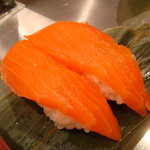 魚がし日本一 立喰寿司 - サーモン