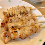 皮1本￥130/とり￥1本￥140