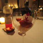 AZUR et MASA UEKI - 白桃のコンポート　レモングラスのヨーグルト　赤パプリカとプラムのソルベ