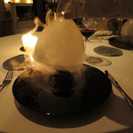 京都由良川天然鰻と短角牛サーロインの赤ワイン煮