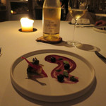 AZUR et MASA UEKI - 天竜川放流　鮎のコンフィ　シャンパンブルーベリーソース