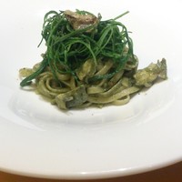 ヤマガタ サンダンデロ - 丘ひじきと黒バイ貝のジェノヴェーゼ リングイネ