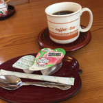 Shunshokukembitashiro - 食後にコーヒー＆蒟蒻畑が付きます。
      アイスコーヒーも可