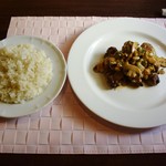 ビストロヒマワリ - オーストラリア産オーガニックビーフストロガノフ＆ライス(胚芽米)