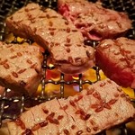 焼肉亭 - 
