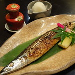 禅紫 - サンマ塩焼き