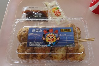 道の駅 みたら室蘭 - 室蘭名物　帆立の玉焼き440円