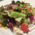 エリックサウス - ディナーターリーについてくるサラダ
