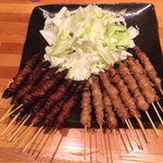 博多やきとり かわ庵 - とりかわ黒＆白