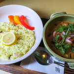 スプーンソング - 「ケーララ・チキン・カレー」（1,200円）。