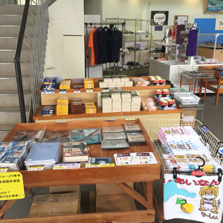 南レク 紫電改展示場売店_2