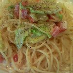 オステリア スゲロ - パスタランチ+カフェ 1000円 の春キャベツとフレッシュトマトのクリームソース(大盛)