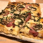 和食処 徳竹 - 油揚げのピザ