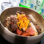 Kankokuryouri Dokadoka - 骨付き豚カルビ煮込み