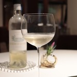 モトイ - 白：Les Arums de Lagrange/France