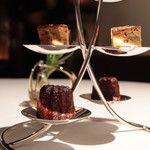 モトイ - ミャルディーズ