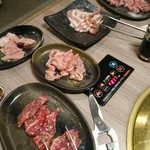 Yakiniku Dainingu Ushiwakamaru - 