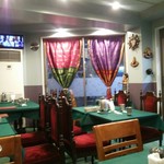 エー・ラージ - 店内風景