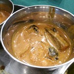 エー・ラージ - ビンディカレー