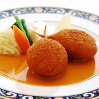名物・黄金のカニクリームコロッケランチ