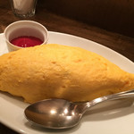 洋食 タンドタン - たまごがキレイです。