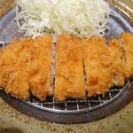 とんかつ工房 - ロースのアップ