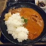 戸山口バルBaBacchus - 薬膳スパイシーレッドチキンカレー（980円）