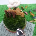 動物が遊んでます