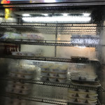 港澳義順牛奶公司 - お店の外から見えるところに牛乳プリンが！