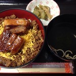 Naoya - 角煮丼