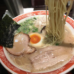 呼び戻しとんこつ 光四郎 - 麺リフト