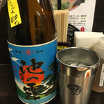 呼び戻しとんこつ 光四郎 - 天草の焼酎池の露