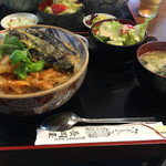 Sobadokoro Nagaokaya - かきあげ丼 700円