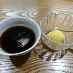 四季料理 海山 - 食後に、コーヒーとマンゴーアイス