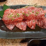 炭火焼肉 矢つぐ - めちゃくちゃ柔らかい