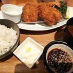 新宿さぼてん - チーズメンチミックス定食