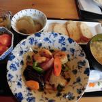 水塚 - メインは海老のアヒージョ