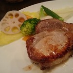 味工房夢魚 - 三元豚ロースの岩塩焼きです