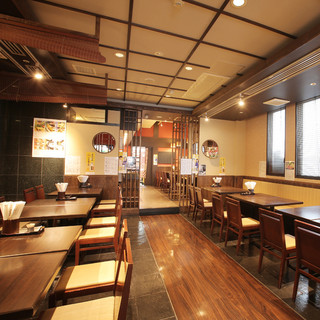 和モダンなリラックス空間◎貸切40名様～60名様迄OK！