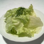 レストラン 代官山小川軒 - レタスと青紫蘇