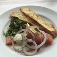 37 Steakhouse & Bar - スモークサーモン