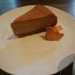 トワモワカフェ - 黒糖とオレンジのチーズケーキ