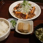 トンとん料理 Boons - 