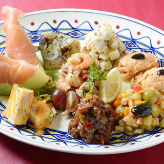 イタリアの食文化をここ福岡で伝える大人のためのリストランテ